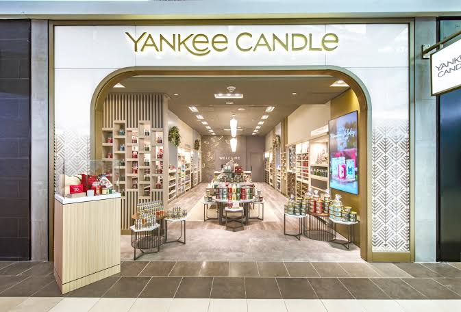 Yankee Candle store entrance
